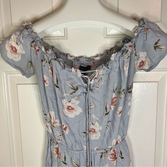 Kendall & Kylie Women’s Floral Blue Soft Romper‎ Size Small Off Shoulder - Picture 4 of 6